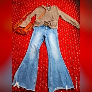 Bridge by gly(buckle brand)flare jeans,sweater,western purse,belt,pearls